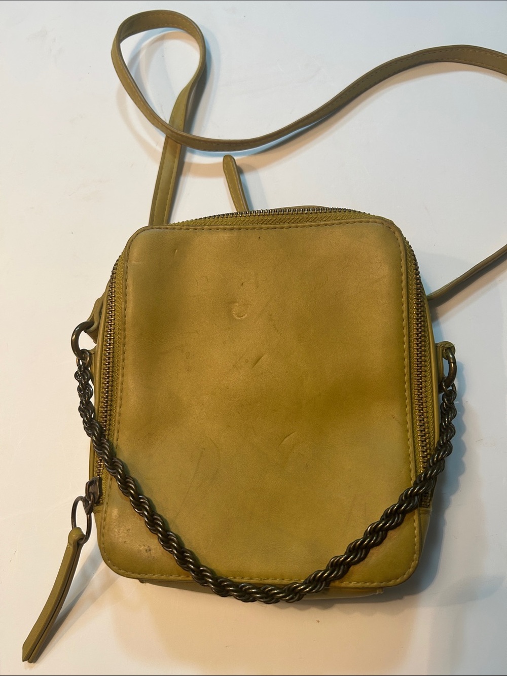 Universal Threads small Crossbody bag, avocado color with rope chain accent